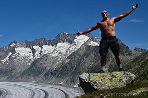 Ginger guy Stocky - Randonne dans les montagnes du glacier d'Aletsch - Photographie extrieure mle