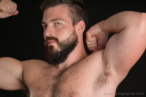 ArtArmPitsMEN aesthetic and erotic male body photography