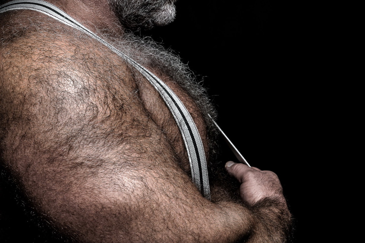 bare CloseUpMEN aesthetic musclebear photography