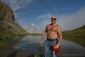Sesso fotogrfica de urso muscular de Zermatt, Matterhorn, Gornergrat, Aletsch glacer